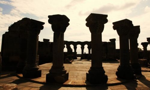 Zdjcie ARMENIA / Eczmiadzin / Zvartnots / Tajemnica i potga