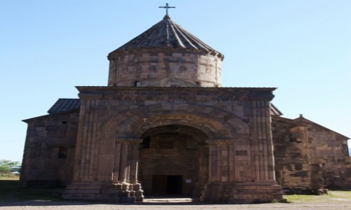 Zdjcie ARMENIA / Sjunik / Tatev  / Wejcie do wityni