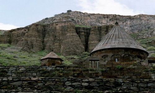 Zdjecie ARMENIA / brak / blisko Erewania / Klasztor Geghard