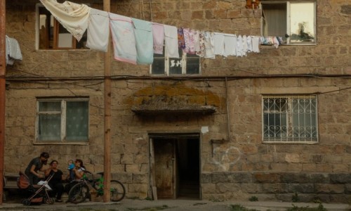 Zdjęcie ARMENIA / Meghradzor / Meghradzor / Włoskie klimaty w Armenii....
