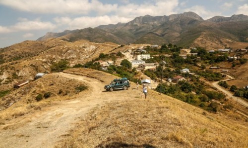 Zdjcie ARMENIA / Arcach / Grski Karabach / Jedna z wielu wsi...