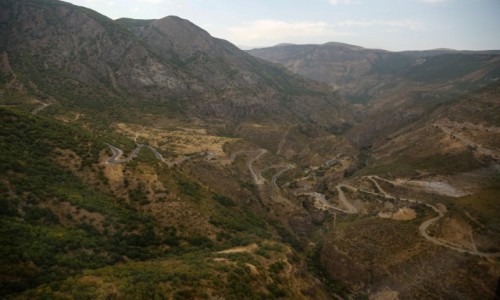 Zdjcie ARMENIA / pd. Armenia / Tatev / Droga do klasztoru 