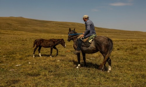 Zdjcie ARMENIA / centralna Armenia / Gry Gegamskie / Gry Gegamskie