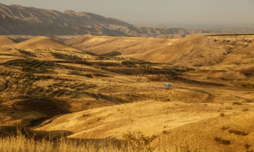 Zdjcie ARMENIA / Centralna Armenia / ok. Erywania / W wwozie rzeki Azat