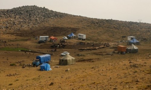 Zdjęcie ARMENIA / ok. Aragats / droga na Aragats / Koczownicze obozowisko