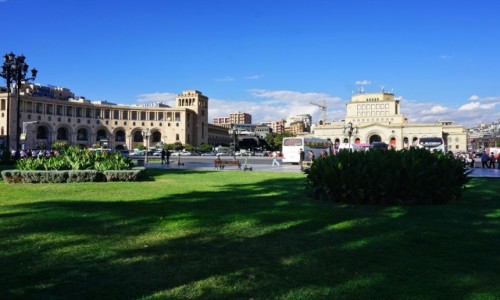 Zdjęcie ARMENIA / Erywań / Plac Republiki / Erywań na sterydach