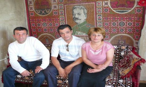 Zdjecie ARMENIA / niedaleko Sewanu / w domu / W gościach