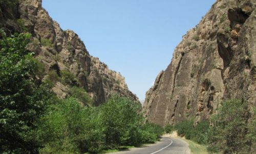 Zdjęcie ARMENIA / Areni / droga do klasztoru / wąwóz do Norawank