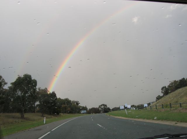 Zdjęcia: Canberra, ACT, Tecza i deszcz, AUSTRALIA Zdjęcia: Canberra, ACT, Tecza i deszcz, AUSTRALIA