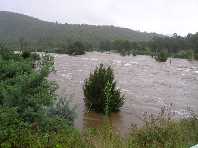 Zdjęcia: Cotter River, ACT, Wezbraly wody.., AUSTRALIA Zdjęcia: Cotter River, ACT, Wezbraly wody.., AUSTRALIA