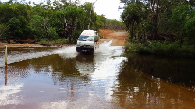 Zdj cia:  Chillagoe, Queensland, Kamper cakiem dobrze forsowa potoki, AUSTRALIA