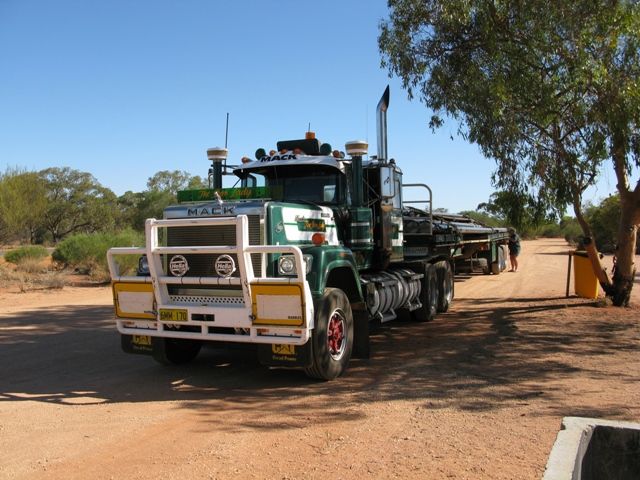 Zdjęcia: parking, WA, Iron Lady, AUSTRALIA Zdjęcia: parking, WA, Iron Lady, AUSTRALIA