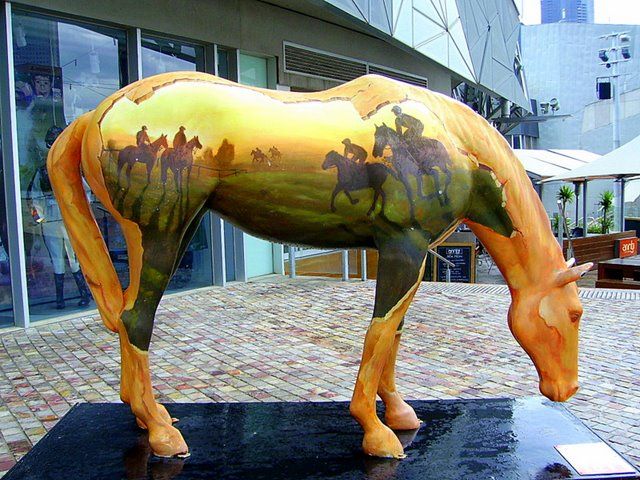 Zdjęcia: Melbourne, południowa Australia, malowany konik, trochę zmoczony deszczem, AUSTRALIA Zdjęcia: Melbourne, południowa Australia, malowany konik, trochę zmoczony deszczem, AUSTRALIA