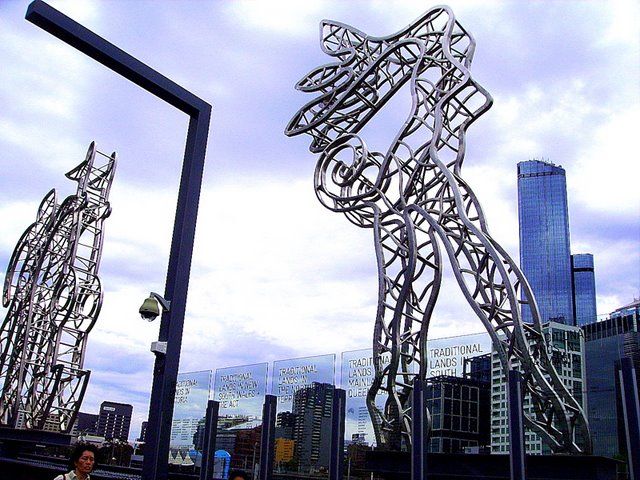 Zdjęcia: Melbourne, południowa Australia, żelazna lady na moście w Melbourne, AUSTRALIA Zdjęcia: Melbourne, południowa Australia, żelazna lady na moście w Melbourne, AUSTRALIA