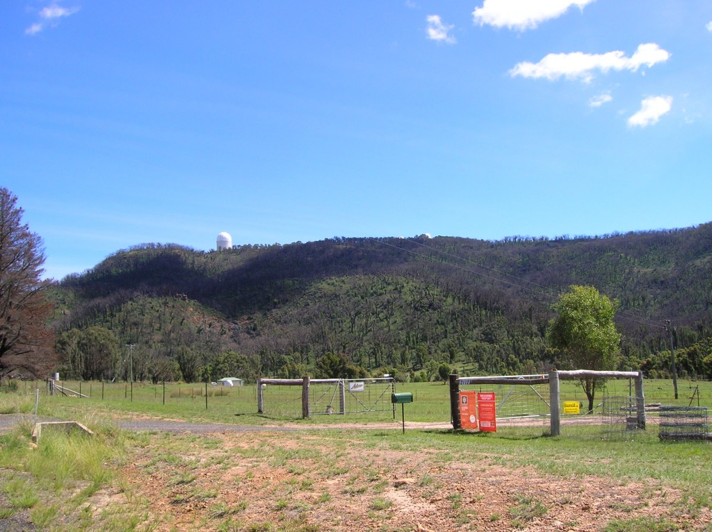 Zdjęcia: Warrumbungle, Outback wschodni, Widok na optyczny teleskop, AUSTRALIA Zdjęcia: Warrumbungle, Outback wschodni, Widok na optyczny teleskop, AUSTRALIA