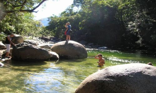 Zdjcie AUSTRALIA / Qld / Okolice Cairns, polnoc / Kapielisko w rzece