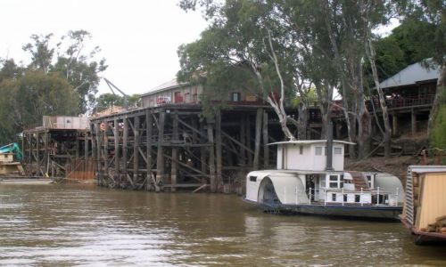 Zdjecie AUSTRALIA / Victoria / Echuca / Zabytkowy, drewniany port w Echuca