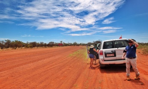 Zdjcie AUSTRALIA / NT / Ayers Rock / From Ayers Rock to Alice Springs via gravel road