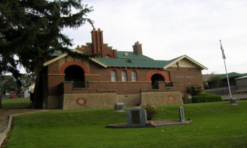 Zdjęcie AUSTRALIA / Victoria / Omeo / Court House