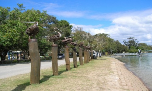 Zdjcie AUSTRALIA / Qld / Currumbin / Rzezby nad rzeka