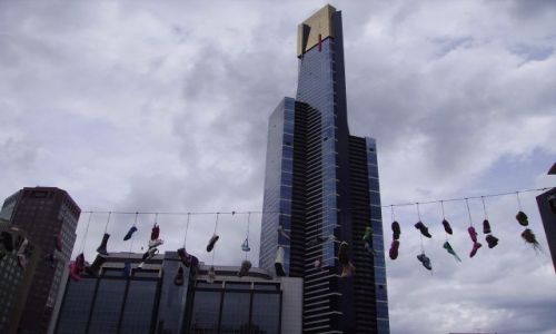 Zdjecie AUSTRALIA / Melbourne / Southbank / czy to nowy sposób reklamy obuwia?