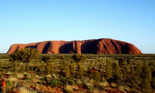 Zdjcie AUSTRALIA / Terytorium Pnocne / Uluru /  W porannym socu