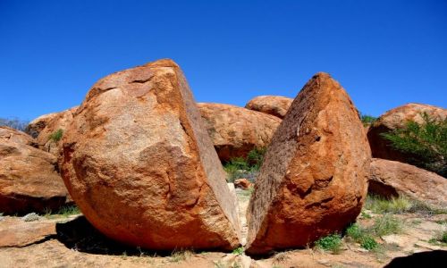 Zdjecie AUSTRALIA / Terytorium Pnocne / Warumungu / Jaja tczowego wa czyli Devils Marbles