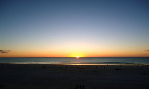 Zdjcie AUSTRALIA / Australia Zachodnia / Broome / W miecie gdzie soce wschodzi i zachodzi za Ocean