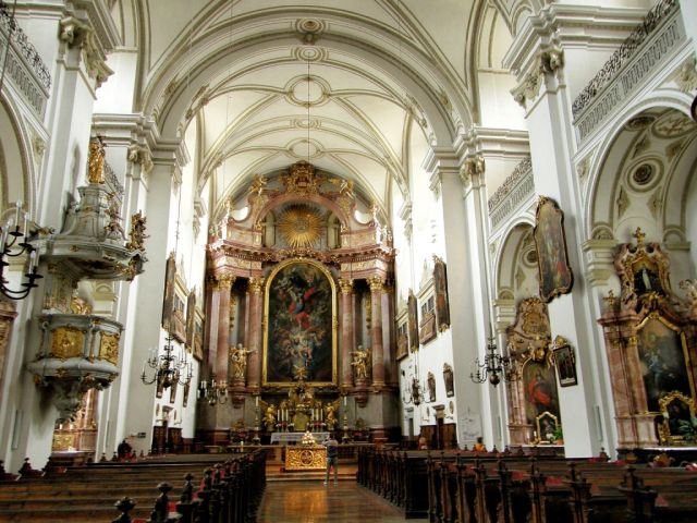 Zdjęcia: Steyr, Górna Austria, Wnętrze kościoła św. Michała Archanioła, AUSTRIA Zdjęcia: Steyr, Górna Austria, Wnętrze kościoła św. Michała Archanioła, AUSTRIA
