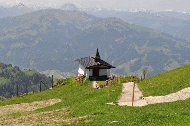 Zdjęcia: Kitzbüheler Horn-2000 m., Tyrol, kosciolek, AUSTRIA Zdjęcia: Kitzbüheler Horn-2000 m., Tyrol, kosciolek, AUSTRIA