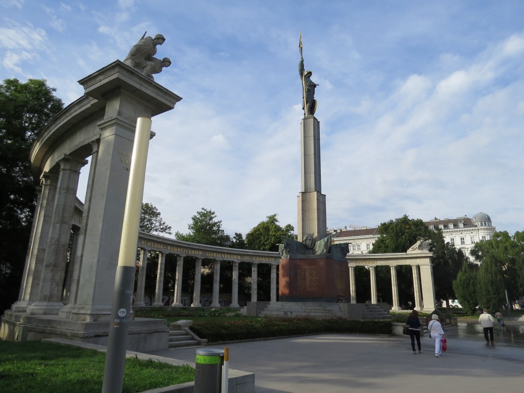 Zdjęcia: Wiedeń, Wiedeń, Pomnik zwycięstwa nad faszyzmem, AUSTRIA Zdjęcia: Wiedeń, Wiedeń, Pomnik zwycięstwa nad faszyzmem, AUSTRIA