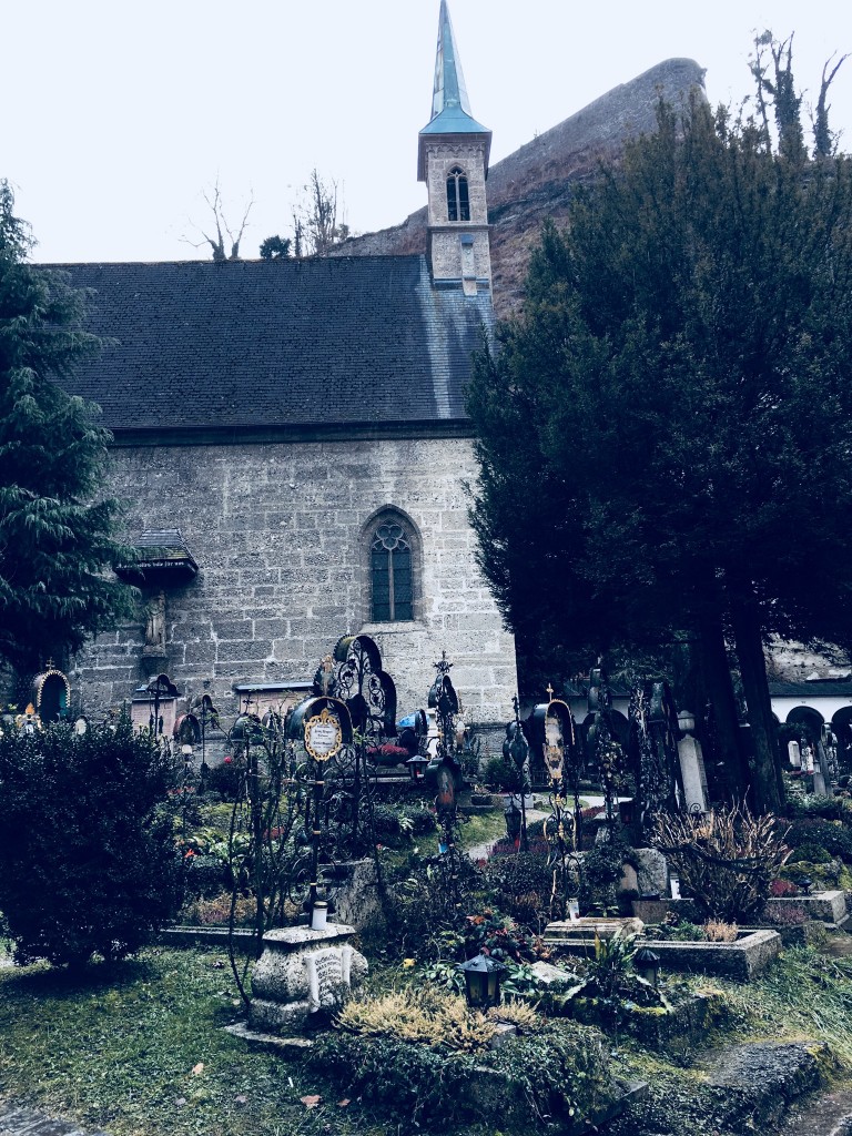 Zdjęcia: Salzburg, Salzburg, Cmentarz przykościelny , AUSTRIA Zdjęcia: Salzburg, Salzburg, Cmentarz przykościelny , AUSTRIA