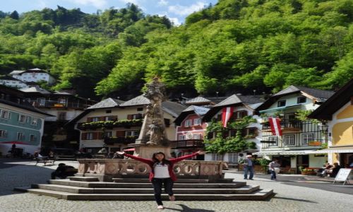 Zdjecie AUSTRIA /  Grna Austria powiat Gmunden /  nad Jez. Halsztackim, / Hallstatt -ryneczek