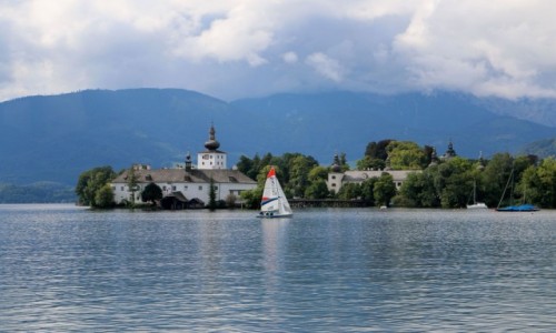 Zdjcie AUSTRIA / - / Gmunden / zamek „Schloss Orth“  na jeziorze Traunsee