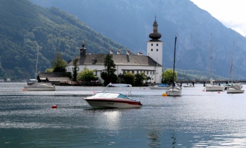 Zdjcie AUSTRIA / - / Gmunden / zamek „Schloss Orth“  na jeziorze Traunsee