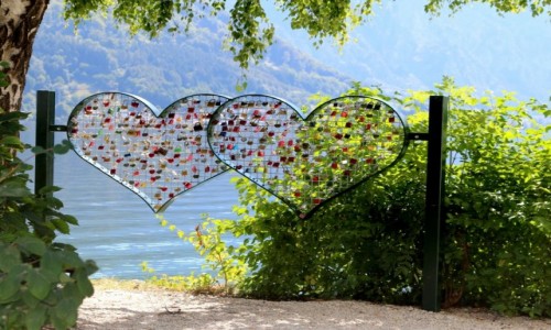 Zdjcie AUSTRIA / - / Gmunden /  zamek „Schloss Orth“  na jeziorze Traunsee