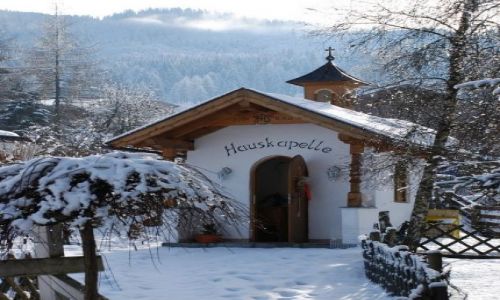 Zdjęcie AUSTRIA / KRAJ SALZBURSKI / Embach / malutka kaplica