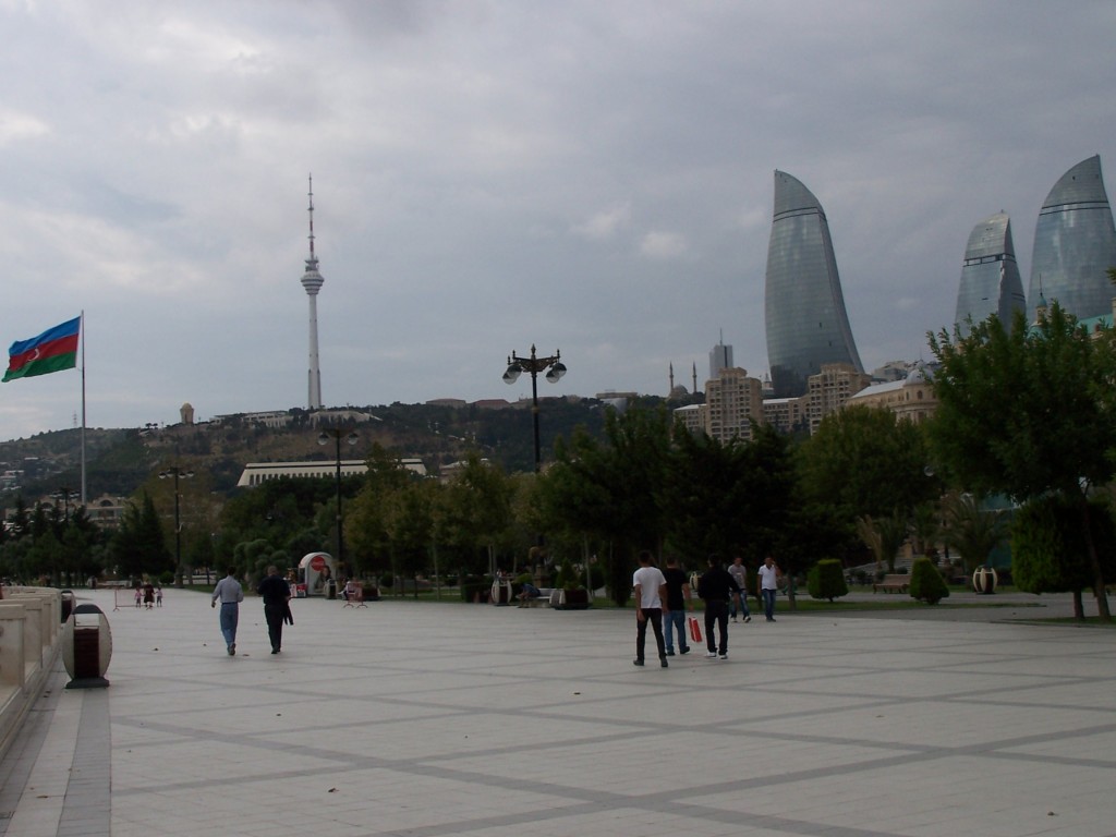 Zdjęcia: Bulwar, Baku, Bulwar Nafciarzy, AZERBEJDżAN Zdjęcia: Bulwar, Baku, Bulwar Nafciarzy, AZERBEJDżAN
