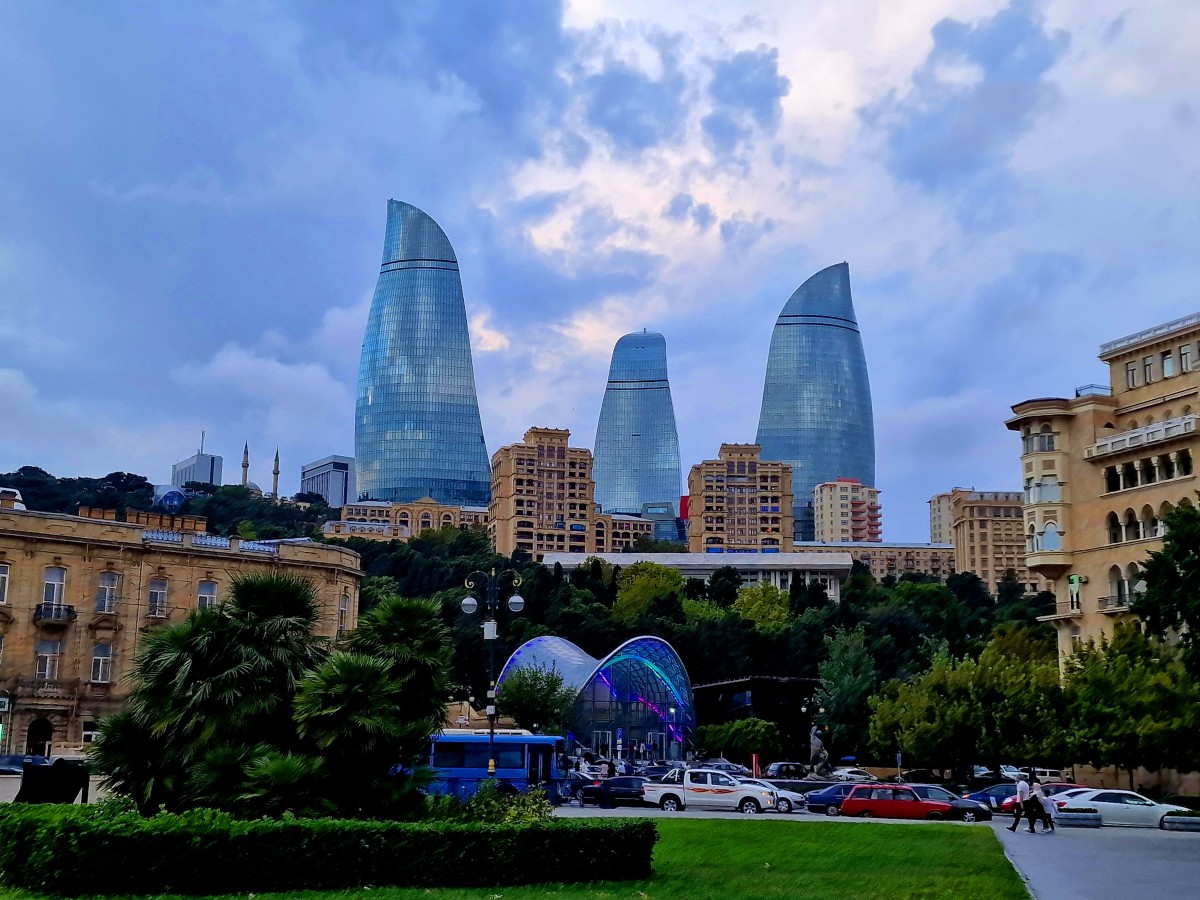 Zdjęcia: Baku, Baku, Płomienie, AZERBEJDżAN Zdjęcia: Baku, Baku, Płomienie, AZERBEJDżAN