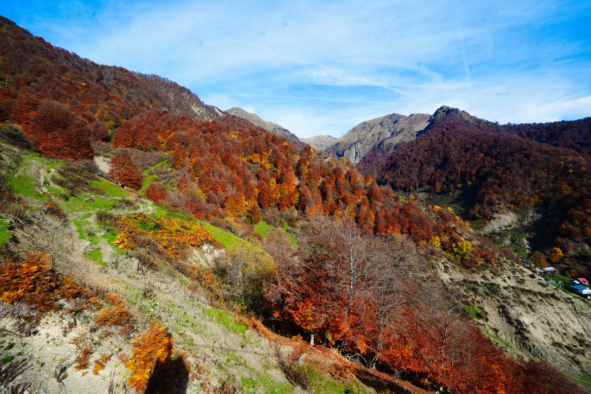 Zdjęcia: Pod szczytem Tufandag (1920 m n.p.m.), Wielki Kaukaz, Jesień, AZERBEJDżAN Zdjęcia: Pod szczytem Tufandag (1920 m n.p.m.), Wielki Kaukaz, Jesień, AZERBEJDżAN