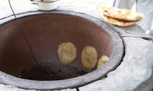 Zdjecie AZERBEJDAN / Quebele / droga / pysznoci