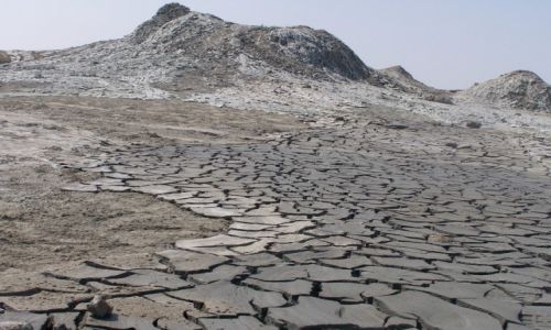 Zdjecie AZERBEJDAN / Qobustan / pustynia / jzor botny
