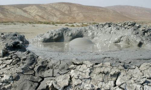 Zdjcie AZERBEJDAN / - / Azerbejdan / Wulkan botny
