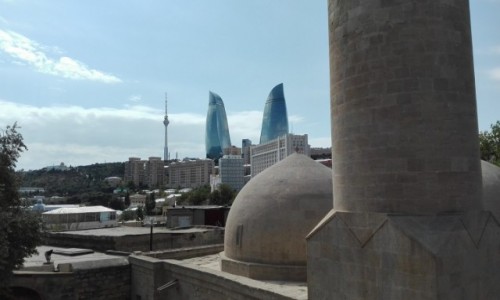 Zdjecie AZERBEJDAN / stolica / z paacu Chana / Baku