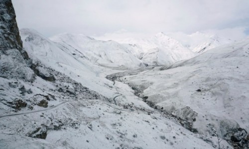 Zdjcie AZERBEJDAN / Quba / Xinaliq / Droga do Chynayg (Xinaliq)