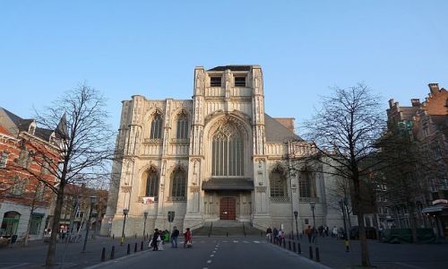 Zdjecie BELGIA / Brabancja Flamandzka / Leuven / Nieskoczenie skoczona Katedra