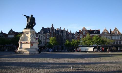 Zdjcie BELGIA / Flandria / Gandawa / Stary rynek