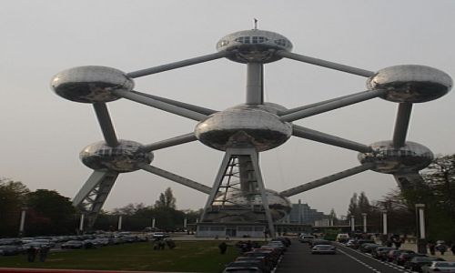 Zdjęcie BELGIA / Bruksela / Ogrody krolewskie / Atomium