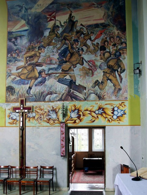 Zdj cia: Soły, Ko¶ciół p.w. Matki Bożej Różańcowej, Grodno, Cud nad Wisł±, malowidło ¶cienne, BIAłORU¶ Zdj cia: Soły, Ko¶ciół p.w. Matki Bożej Różańcowej, Grodno, Cud nad Wisł±, malowidło ¶cienne, BIAłORU¶