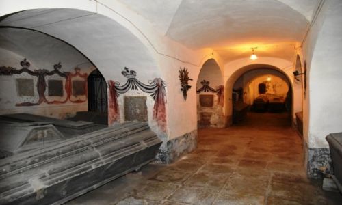 Zdjecie BIAORU / obwd grodzieski / Nieswie / Krypta Fary w Niewieu